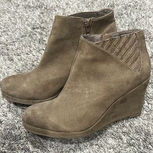 Rampage Wedge Booties
